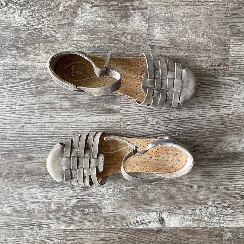 Ahnu women’s taupe strappy sandals